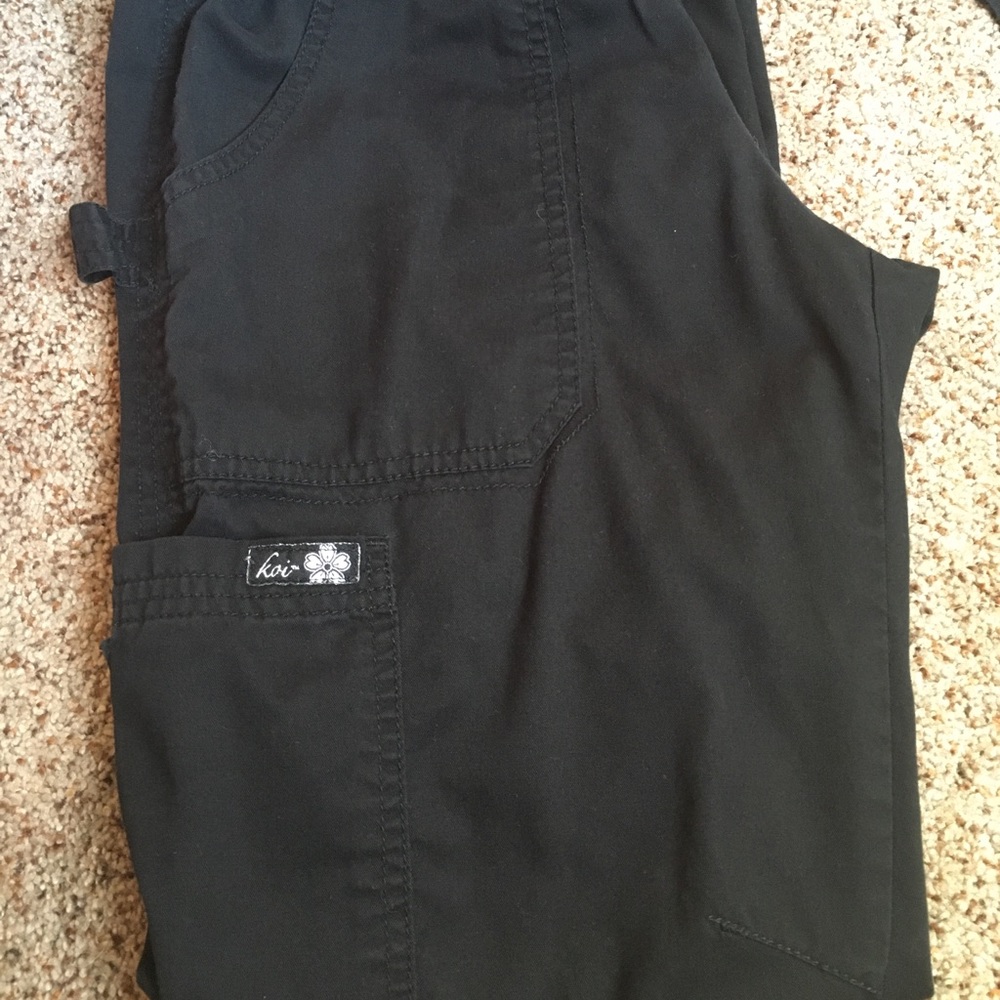 Koi xs black scrubs